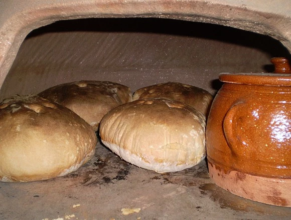 Leon. Pan y Pastas en Horno de Barro