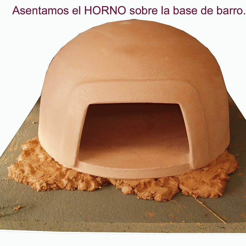 Paso 3: Asentamos el horno de barro sobre la base